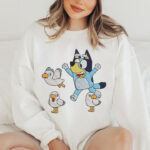 Blue Puppy and Seagulls Embroidery Design, Cartoon Dog at the Beach Machine Embroidery Pattern, Playful Animal Embroidery File for Kids - Image 4