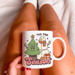 Christmas Tree Snowman Mug, Festive Tis the Season Christmas Cup, Hot Chocolate Mug, Xmas Eve Box Filler, Boy Girl Xmas Secret Santa Gift - Image 3