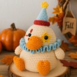 Crochet Christmas Tree Skirt Pattern PDF, Beginner-Friendly Amigurumi Tutorial, DIY Holiday Home Decor, Gift for Her - Image 2