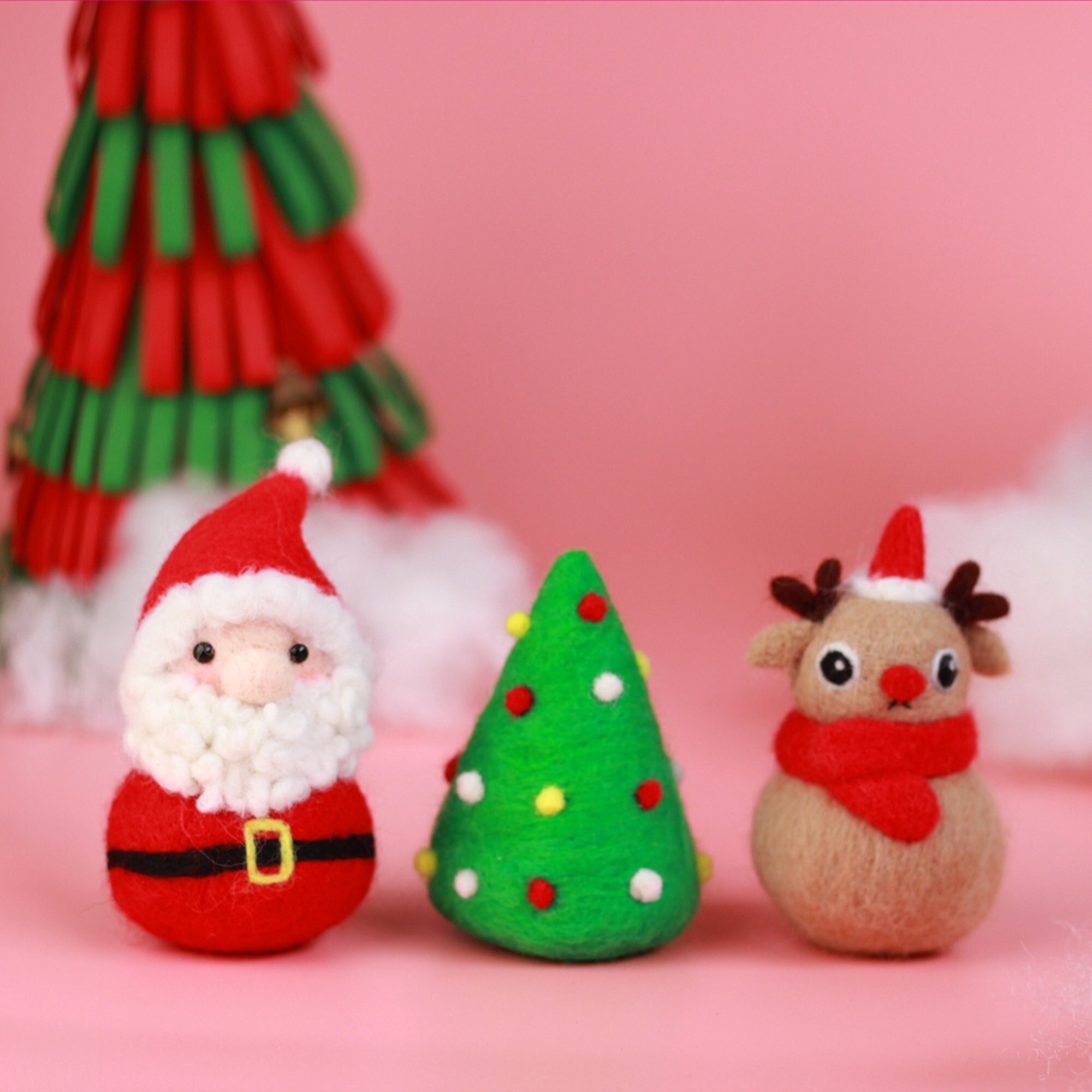 il_fullxfull.3459076914_jhdo.jpg Christmas Needle Felting Kit for Beginners - Santa Claus, Tree, Reindeer Christmas Gift for Her - Craft Kit - Image 1