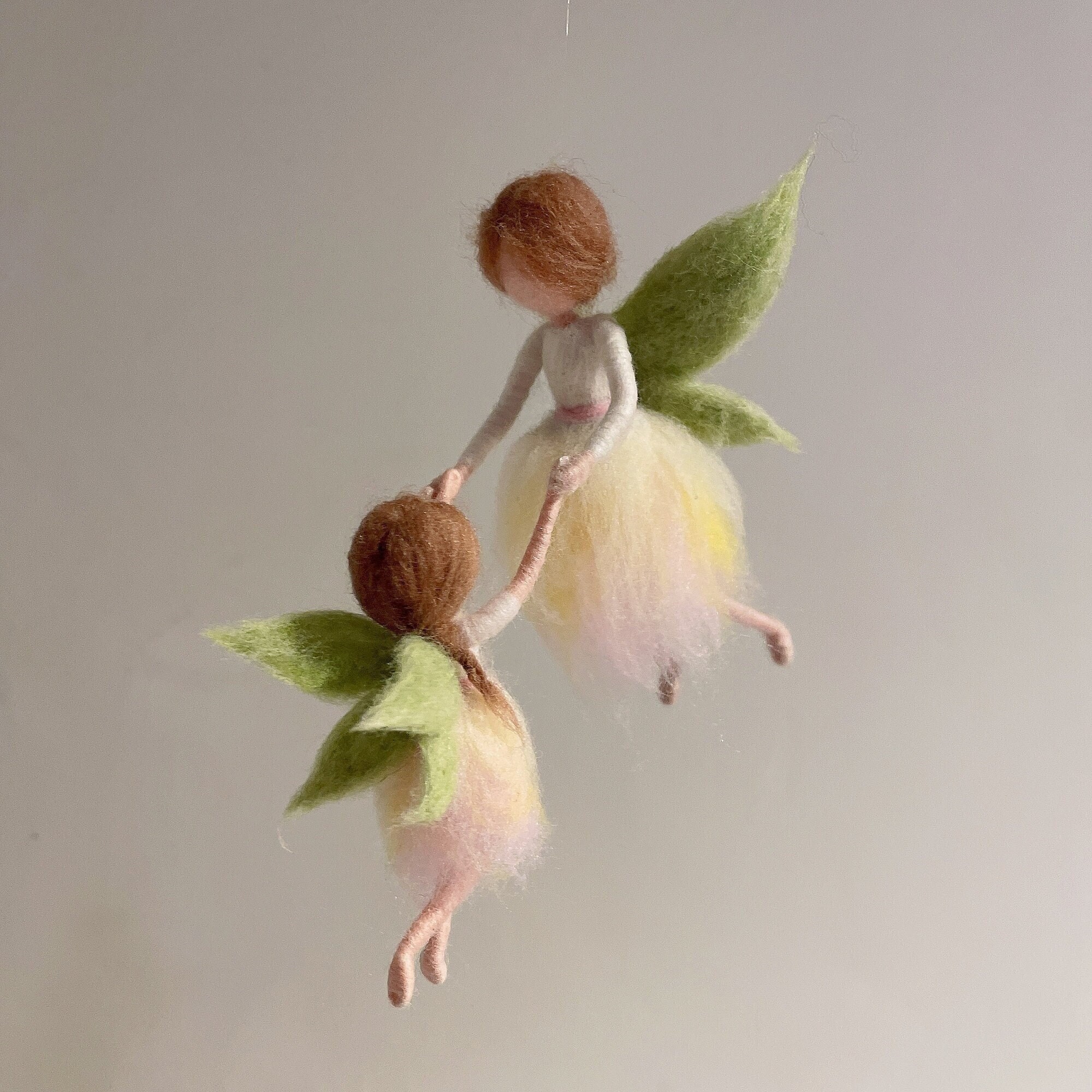 il_fullxfull.3909913923_jk8a.jpg Fairy Mom and Kid Needle Felting Kits for Beginners, Video Instruction - Gift for Mom, Friends - Friendly for Beginner - Height 6inch - Image 1