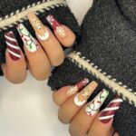 Christmas Light & Cookies Theme Medium Square Press On Nails - Festive Xmas and Winter Holiday Nail Art - Image 3