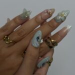 Summer Press on Nails with Mint Green Flower & Shell | 3D Fake Nails in Medium Almond | Handmade Ocean Nail Art for Holiday, Vacation, Party - Image 2