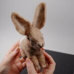 Hare Needle Felting Kit for Beginners: 5" DIY Craft with Merino Wool - Image 4