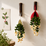 Crochet Mistletoe Pattern PDF, Christmas Hanging Plant Crochet Pattern, Holiday Wall Decor, DIY Amigurumi PDF