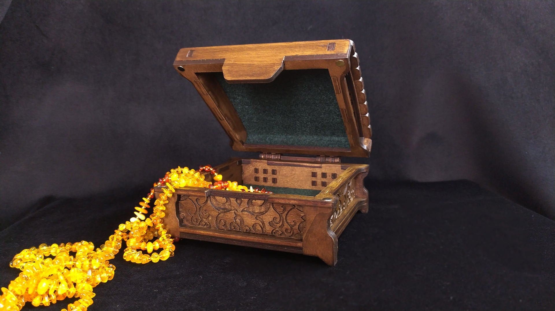 il_fullxfull.3051072321_7164.jpg Laser Cut Jewelry Box SVG: Engraved Plywood, CNC Files (Digital Product) - Image 1