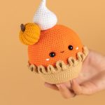 Crochet pattern pupmkin pie, Amigurumi pattern pumpkin, Crochet play food pattern, Fall crochet patterns, Amigurumi food pattern - Image 10