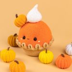 Crochet pattern pupmkin pie, Amigurumi pattern pumpkin, Crochet play food pattern, Fall crochet patterns, Amigurumi food pattern - Image 6