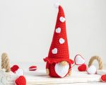 Crochet patterns gnome with heart, Crochet valentine gnome pattern, Crochet gnome amigurumi pattern, Valentines day gnome crochet pattern - Image 6