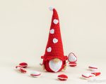 Crochet patterns gnome with heart, Crochet valentine gnome pattern, Crochet gnome amigurumi pattern, Valentines day gnome crochet pattern - Image 9
