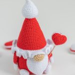 Crochet patterns gnome with heart, Valentine amigurumi gnome pattern, Valentine crochet gnome pattern, Crochet valentine gnome pattern - Image 6