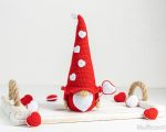 Crochet patterns gnome with heart, Crochet valentine gnome pattern, Crochet gnome amigurumi pattern, Valentines day gnome crochet pattern - Image 10