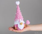 Crochet patterns gnome with heart and crochet cupcake pattern, Crochet valentine gnome pattern, Valentines day gnome crochet pattern - Image 4