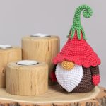 Crochet patterns Flower Gnome Petunia, Mother's day crochet pattern, Crochet Birthday gnome amigurumi pattern, Crochet gnome decoration - Image 9