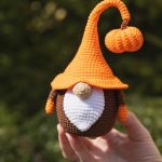 Crochet patterns amigurumi gnome with pumpkin, Crochet gnome and crochet pumpkin pattern, Halloween crochet pattern, Crochet Halloween decor - Image 6