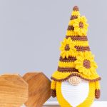 Crochet patterns Gnome Sunflower, Crochet flower pattern, Gnome amigurumi pattern, Crochet gnome pattern with crochet sunflowers - Image 7