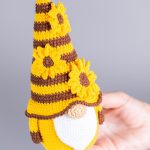 Crochet patterns Gnome Sunflower, Crochet flower pattern, Gnome amigurumi pattern, Crochet gnome pattern with crochet sunflowers - Image 10