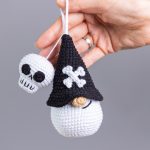 Halloween crochet keychain patterns bundle, Crochet pumpkin gnome, Crochet skull pattern, Crochet witch gnome, Crochet Halloween decor - Image 6