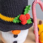 Crochet patterns Christmas Snowman gnome with the bell and candy cane, Christmas amigurumi gnome pattern, Christmas crochet gnomes pattern - Image 4
