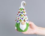 Crochet patterns Christmas tree gnome with Christmas ornements, Christmas amigurumi gnome pattern, Christmas crochet gnome pattern - Image 7