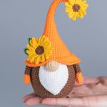 Easter Crochet pattern Sunflower Gnome, Crochet Sunflower pattern, Garden Gnome amigurumi pattern, Crochet plant pattern with crochet flower - Image 5
