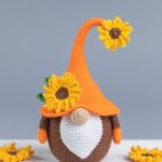 Easter Crochet pattern Sunflower Gnome, Crochet Sunflower pattern, Garden Gnome amigurumi pattern, Crochet plant pattern with crochet flower - Image 3