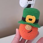 Crochet keychain pattern for St Patricks day,Leprechaun gnome ornaments pattern,  Fathers day lucky crochet home decor pattern, Crochet gift - Image 5