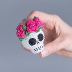 Easter crochet patterns skull keychain with flowers, Crochet bunny skull pattern, Crochet skull amigurumi pattern, Crochet keychain pattern - Image 6