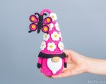 Crochet patterns Gnome with Butterfly, Crochet butterfly pattern, Gnome amigurumi pattern, Crochet gnome pattern with crochet flowers - Image 7