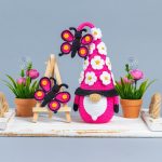 Crochet patterns Gnome with Butterfly, Crochet butterfly pattern, Gnome amigurumi pattern, Crochet gnome pattern with crochet flowers - Image 3