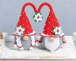 Crochet patterns Christmas gnomes with poinsettia, Christmas crochet gnome pattern, Crochet winter decor pattern, Crochet flowers pattern - Image 10