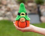 Crochet patterns Plush Halloween amigurumi gnome pumpkin, Crochet pumpkin keychain gnome pattern, Halloween crochet pattern - Image 9