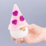 Crochet patterns Gnomes with hearts Amigurumi Pattern (PDF), Crochet alentine gnomes pattern, Crochet gnome pattern, Crochet keychain - Image 6