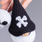 Halloween crochet keychain pattern gnome with skull ans spider, Keychain skull crochet pattern, Crochet Halloween spider gnome pattern - Image 10
