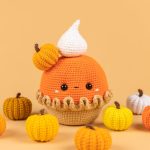 Crochet patterns Thanksgiving Bundle: Crochet Pumpkin Pie and Crochet gnome pattern, Halloween amigurumi pattern, Crochet Thanksgiving decor - Image 4