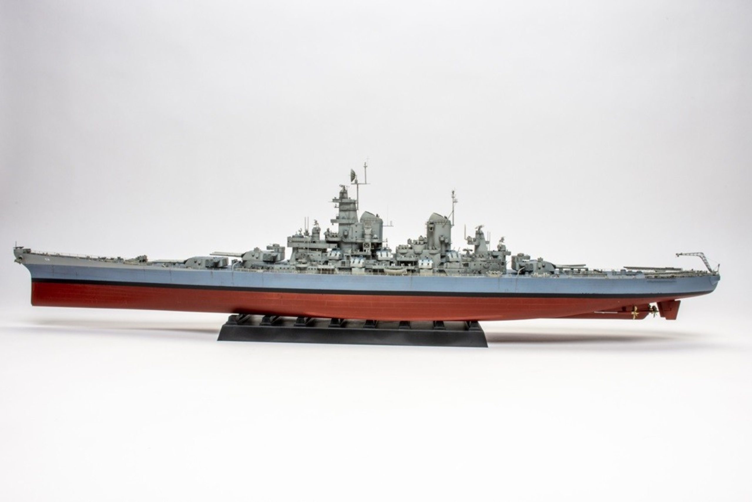 il_fullxfull.5984098674_kowb.jpg PaperCraft kit USS Missouri Battleship 3d paper model crafting kit PDF plans to DIY paper craft template for hobby puzzle decor - Image 1