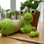 Tiny Frog Crochet Pattern Amigurumi Froggy Bag Charm (PDF Pattern)