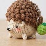 Crochet pattern for a hedgehog-shaped coin purse.